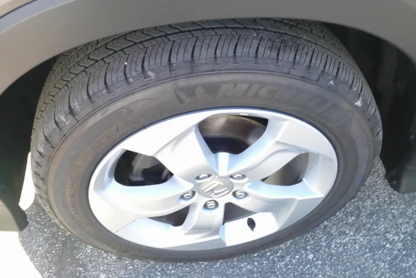 2017 Honda HR-V LX 4WD photo 1