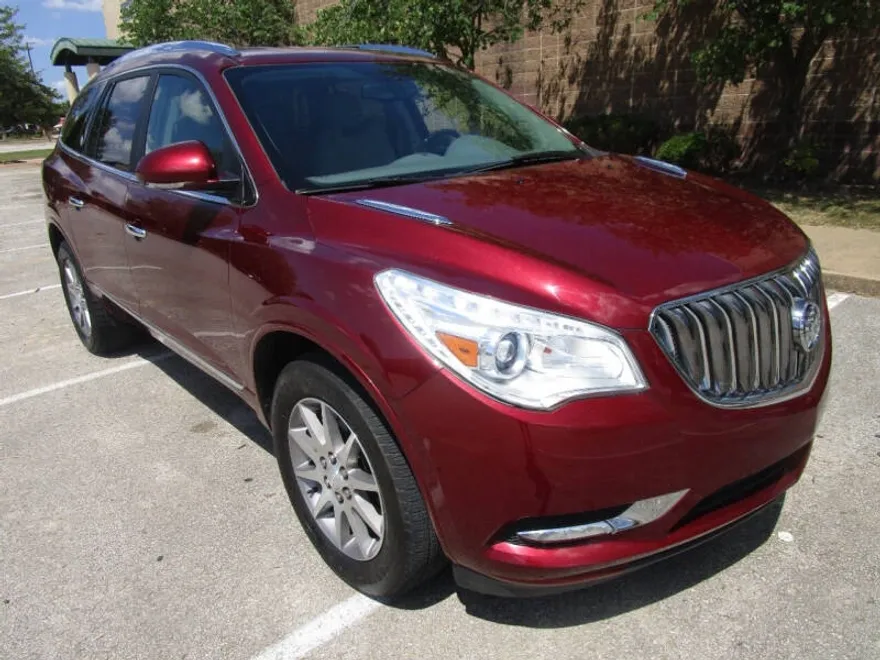 2017 Buick Enclave Leather photo 1