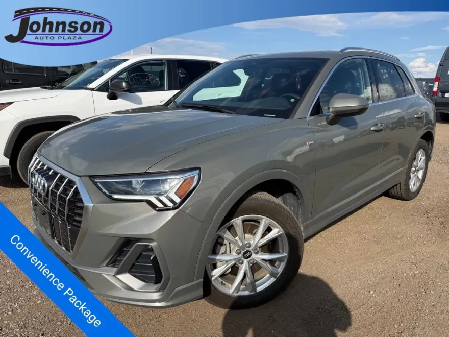 2023 Audi Q3 45 TFSI S line Premium photo 1