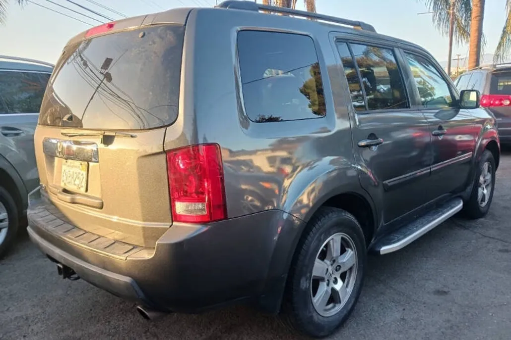 2011 Honda Pilot EX-L photo 1