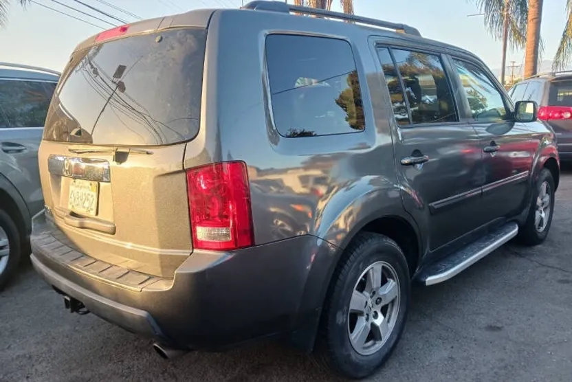 2011 Honda Pilot EX-L photo 1