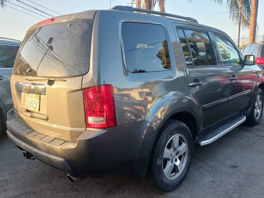 2011 Honda Pilot EX-L photo 1