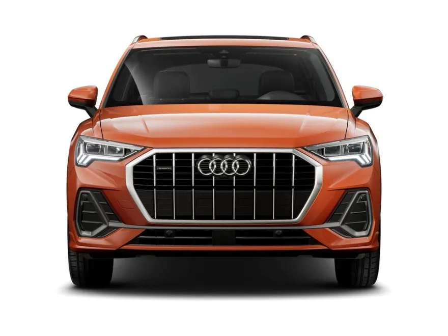 2025 Audi Q3 S line Premium Plus photo 3