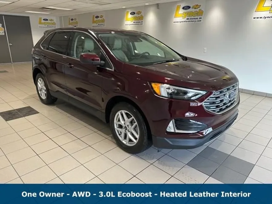 2022 Ford Edge SEL photo 1