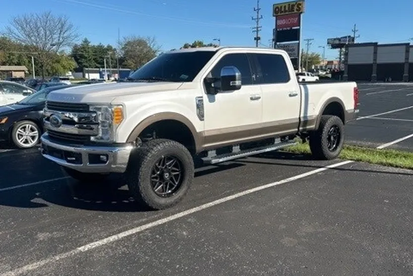 2017 Ford F-250 King Ranch photo 1