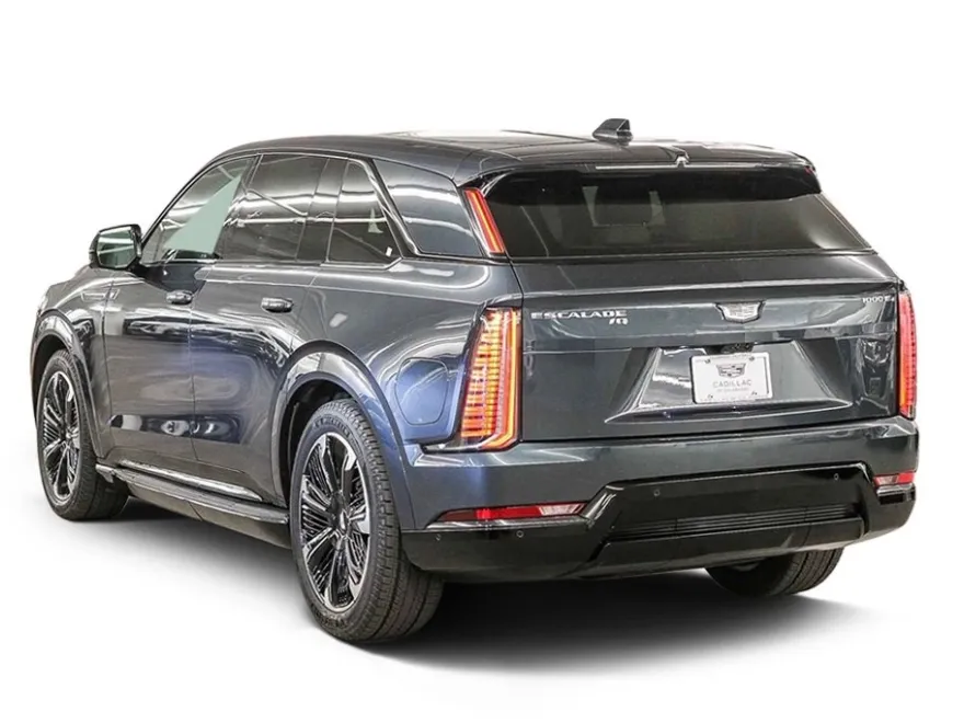 2025 Cadillac Escalade IQ Sport photo 1