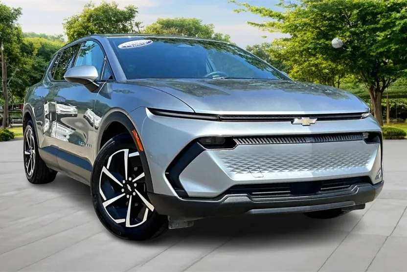 2025 Chevrolet Equinox EV 1LT photo 1