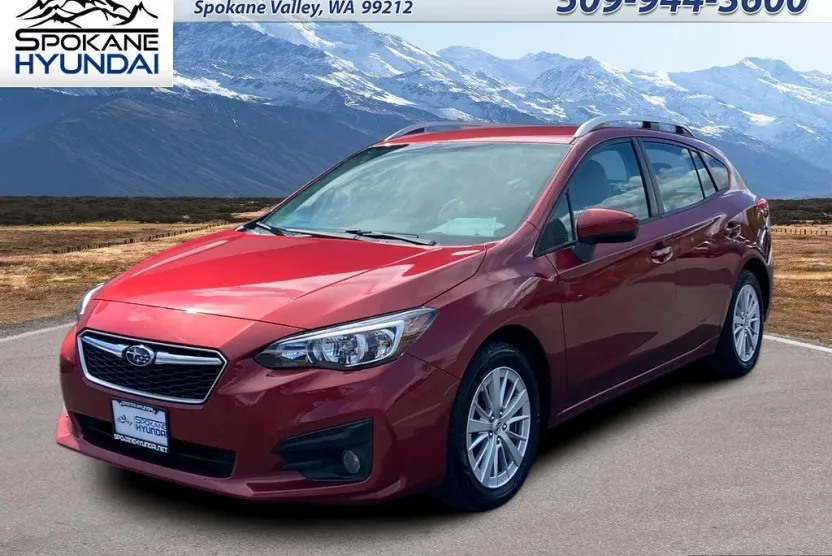 2018 Subaru Impreza Premium photo 1
