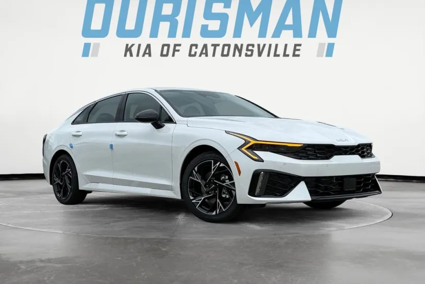 2026 Kia K5 GT-Line photo 1