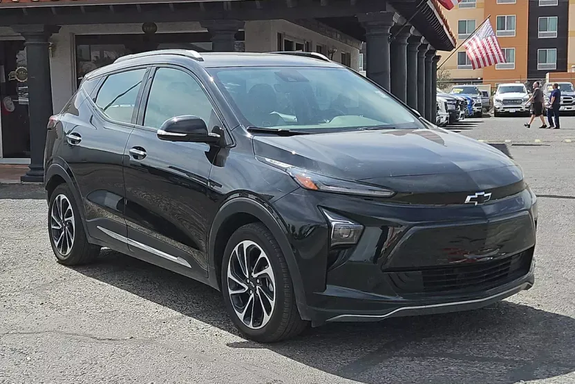 2023 Chevrolet Bolt EUV Premier photo 1