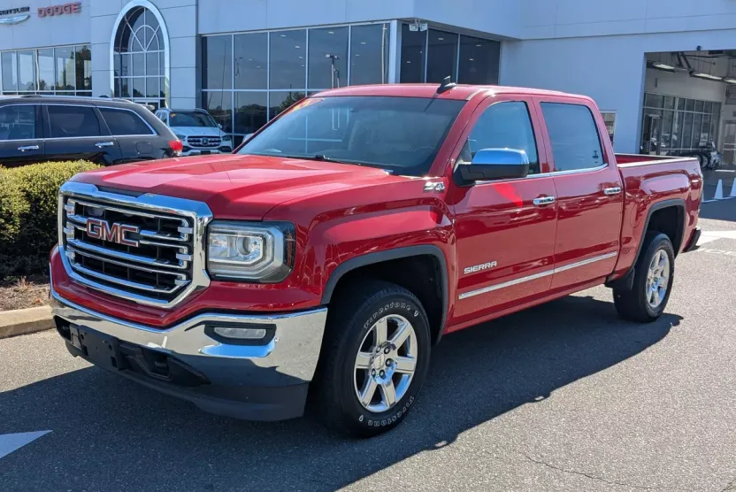 2017 Gmc Sierra 1500 SLT photo 1