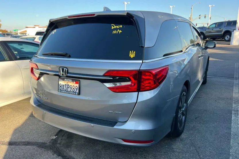 2022 Honda Odyssey Elite photo 1