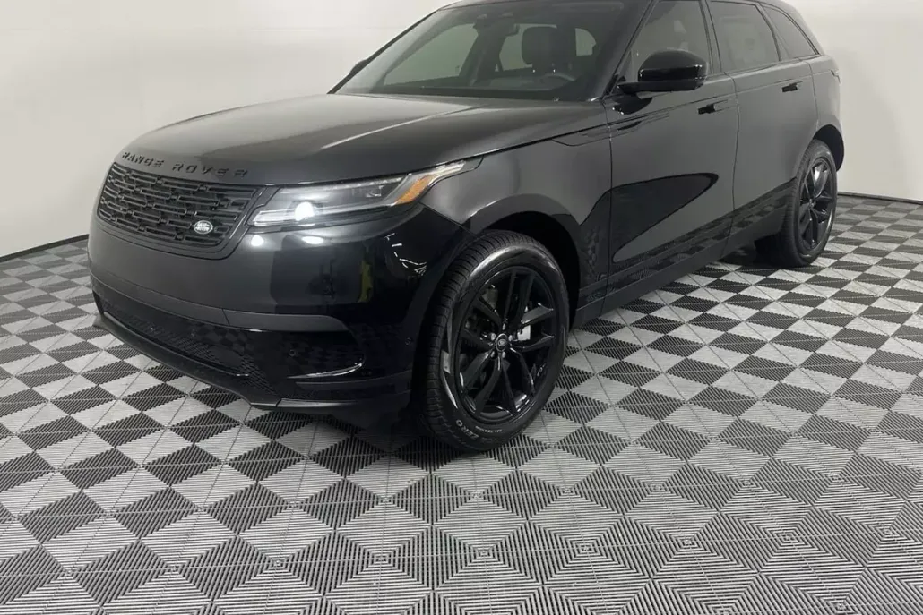 2025 Land Rover Range Rover Velar S photo 1