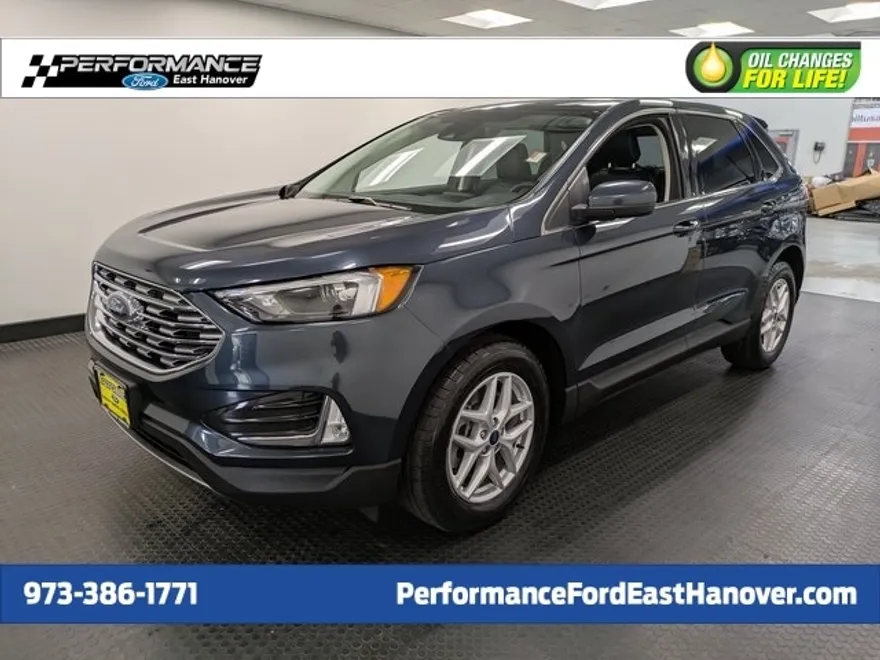 2022 Ford Edge SEL photo 1