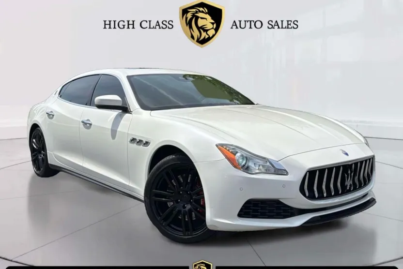 2017 Maserati Quattroporte S photo 1