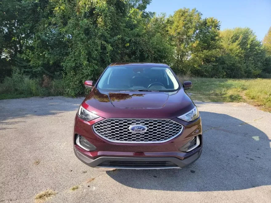 2024 Ford Edge SEL photo 1