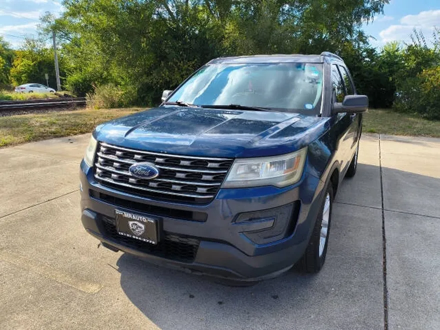 2016 Ford Explorer Base photo 1
