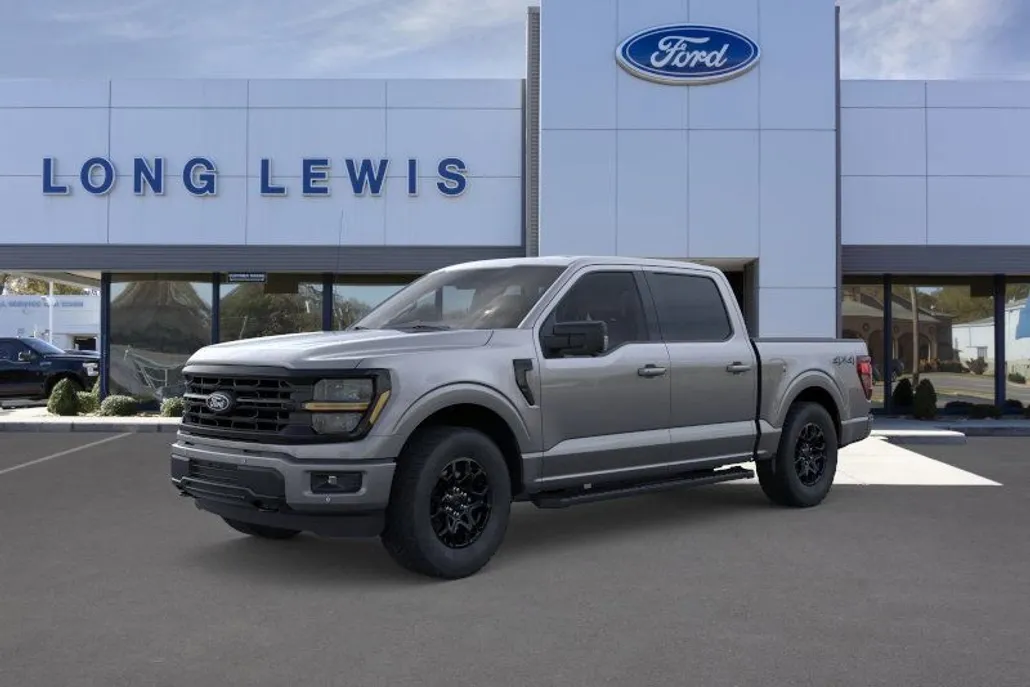 2025 Ford F-150 XLT photo 1