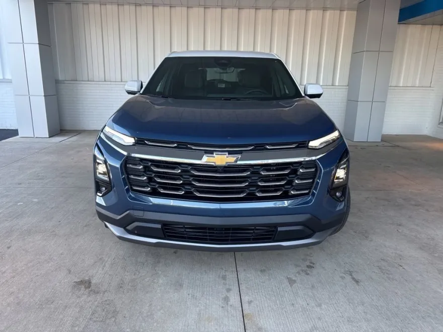 2026 Chevrolet Equinox LT photo 1