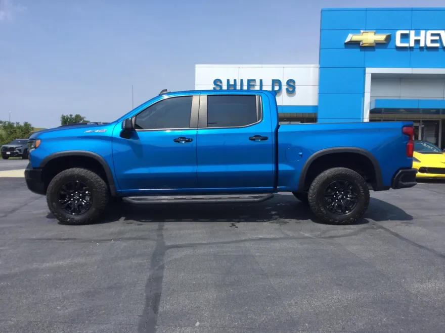 2022 Chevrolet Silverado 1500 ZR2 photo 1