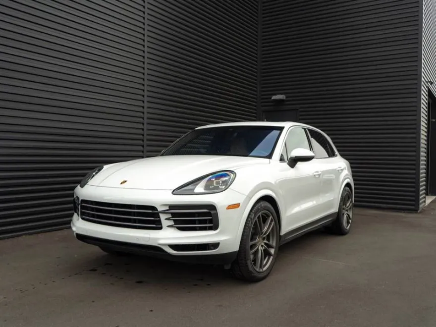 2019 Porsche Cayenne S photo 1