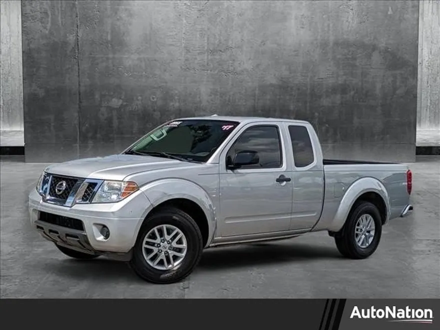 2017 Nissan Frontier King Cab photo 1