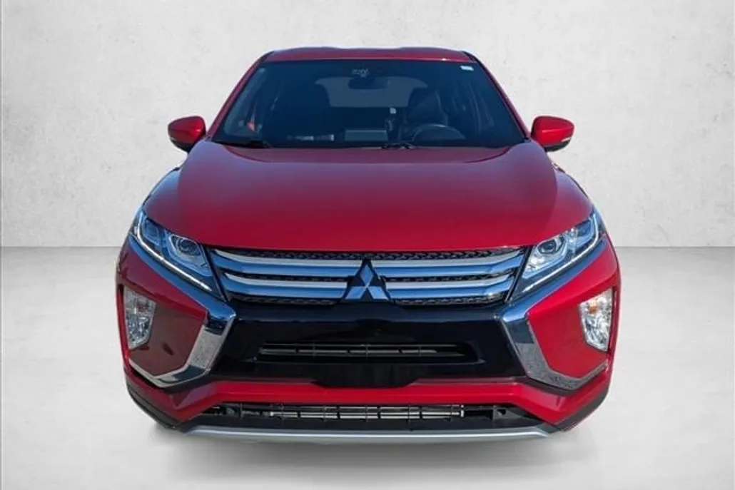 2020 Mitsubishi Eclipse Cross SE photo 1