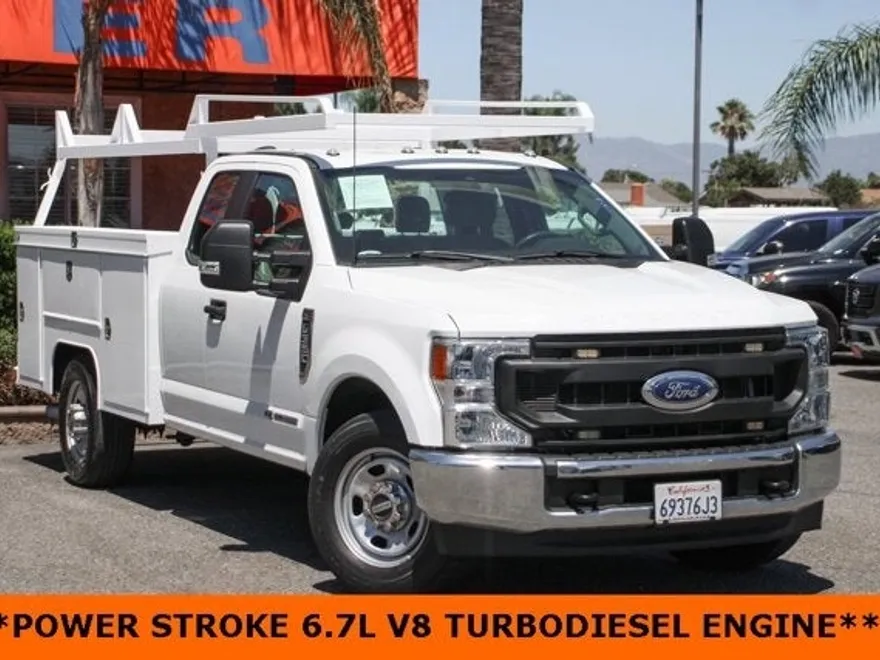 2022 Ford F-350 photo 1