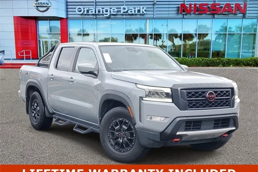 2022 Nissan Frontier PRO-X photo 1