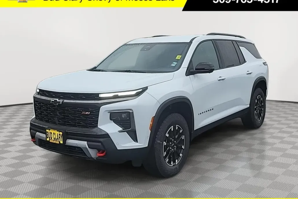 2026 Chevrolet Traverse Z71 photo 1