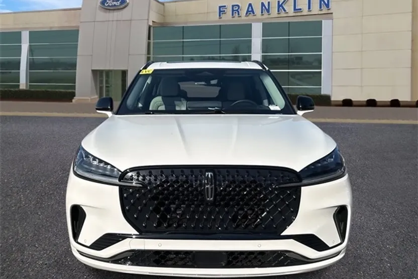 2025 Lincoln Aviator Reserve photo 1