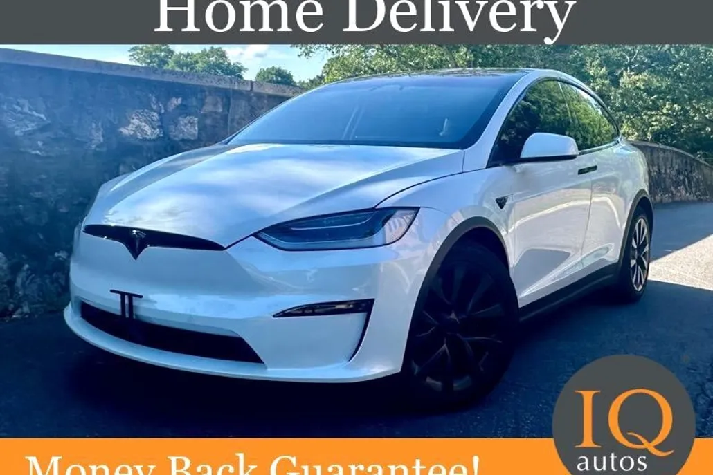 2022 Tesla Model X photo 1