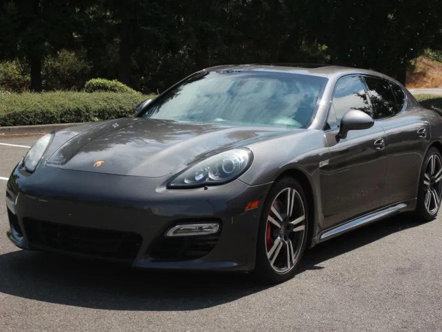 2013 Porsche Panamera GTS photo 1
