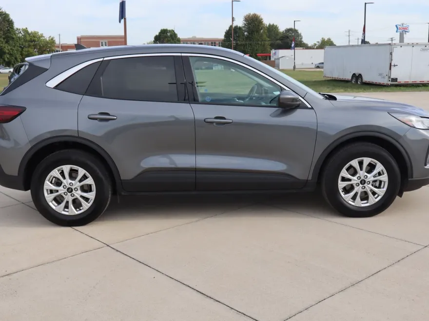 2023 Ford Escape Active photo 1