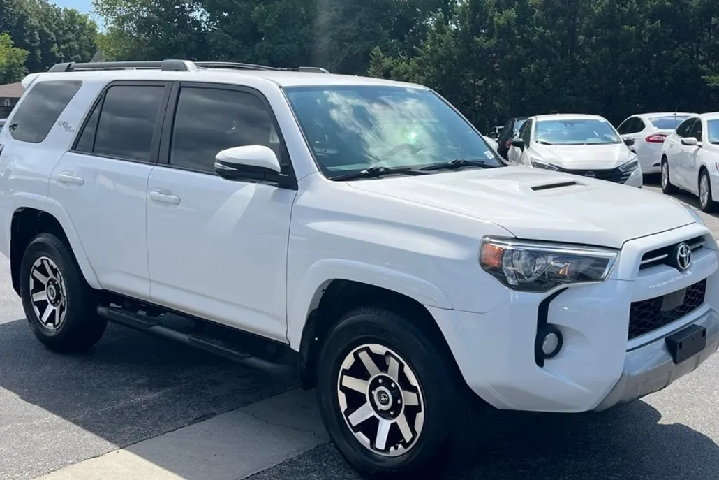 2020 Toyota 4Runner TRD Off-Road Premium photo 1