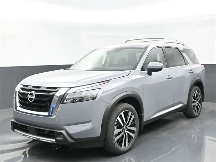 2025 Nissan Pathfinder Platinum photo 1