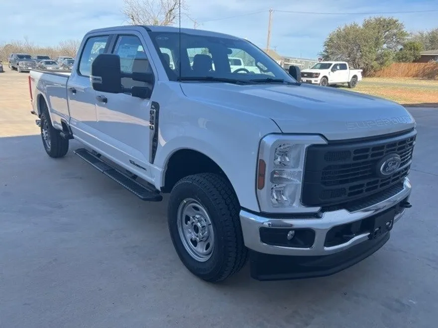 2025 Ford F-350 XL photo 1