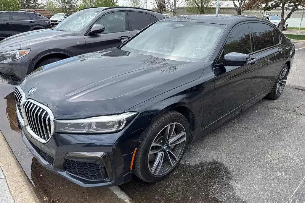 2020 Bmw 750i xDrive Sedan photo 1