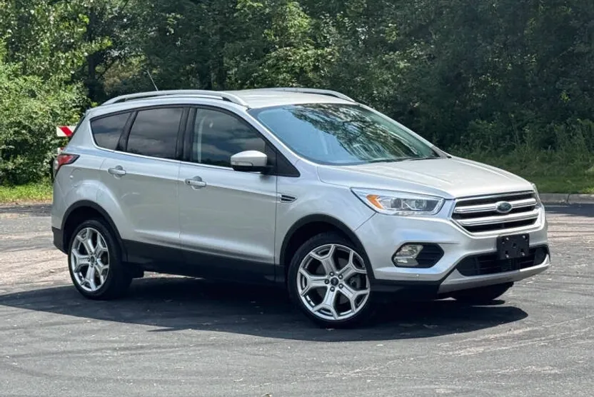 2018 Ford Escape Titanium photo 1