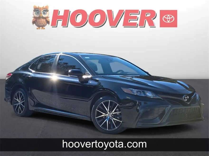 2024 Toyota Camry SE photo 1