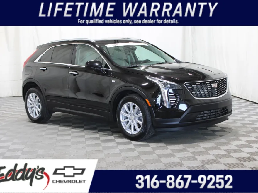 2022 Cadillac XT4 Luxury photo 1