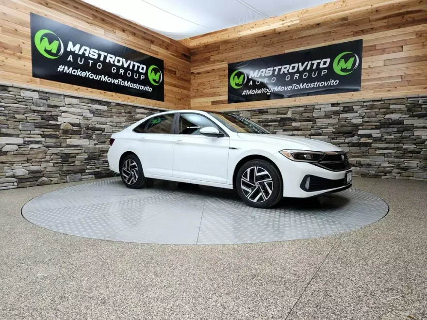 2022 Volkswagen Jetta 1.5T SEL photo 1