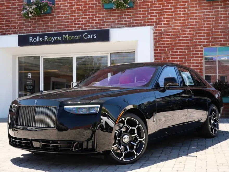 2025 Rolls Royce Ghost Black Badge photo 1