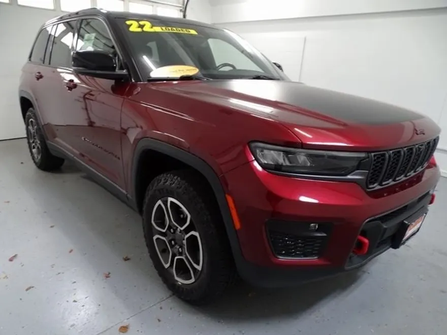 2022 Jeep Grand Cherokee Trailhawk photo 1