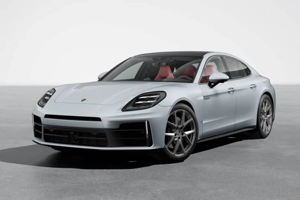 2026 Porsche Panamera E-Hybrid 4 photo 1