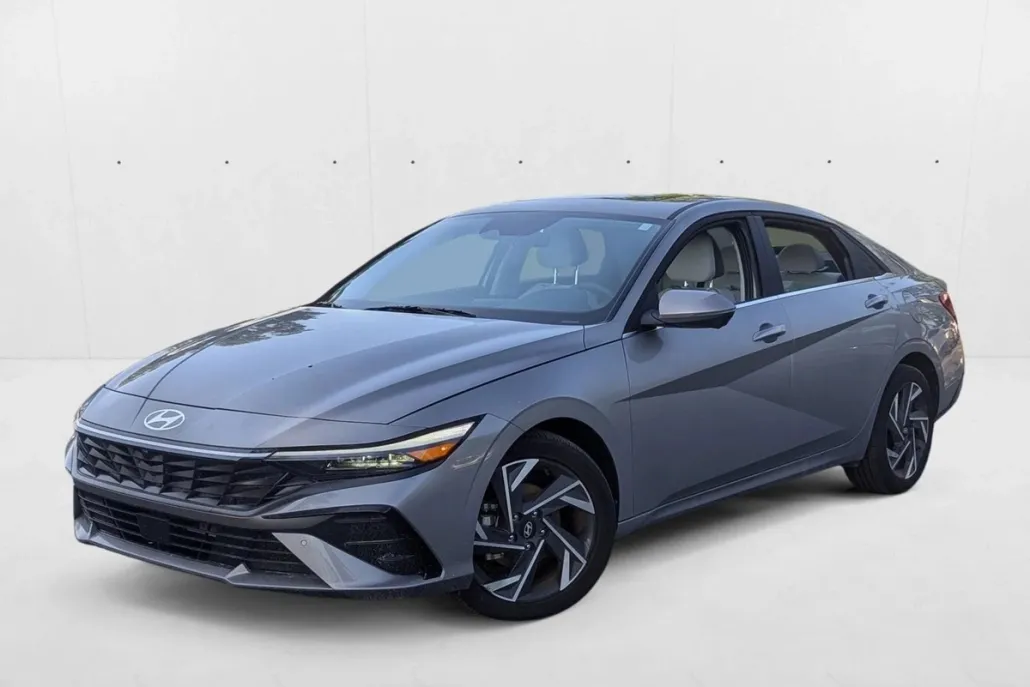 2024 Hyundai Elantra Limited photo 1