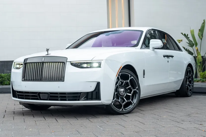 2025 Rolls Royce Ghost Black Badge photo 1