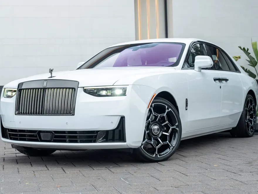 2025 Rolls Royce Ghost Black Badge photo 1
