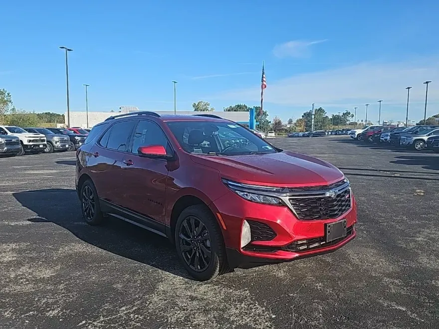 2023 Chevrolet Equinox RS photo 1