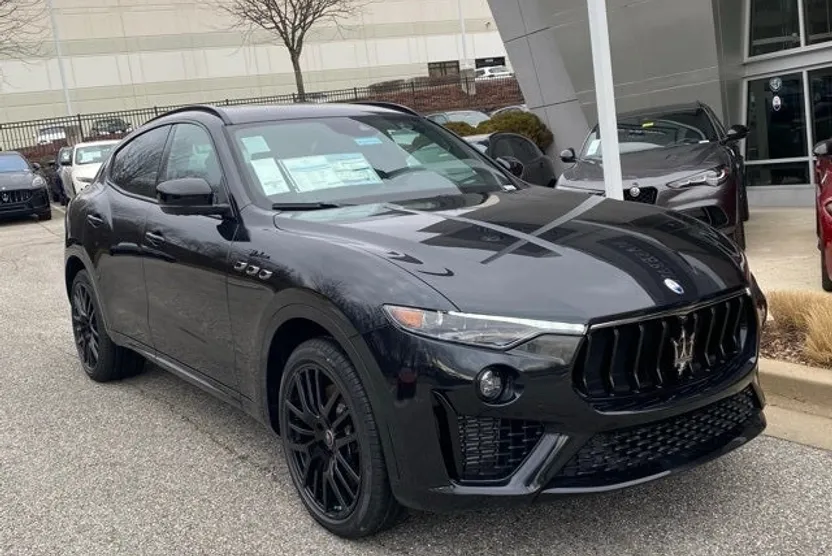 2024 Maserati Levante Modena photo 1